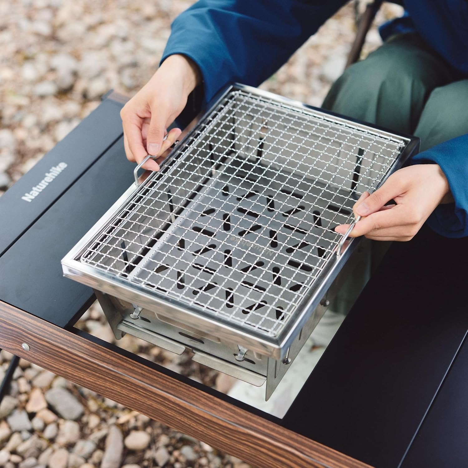 Naturehike Camping Charcoal Gr - đánh giá và giá Camping Cooking Table With Windshield