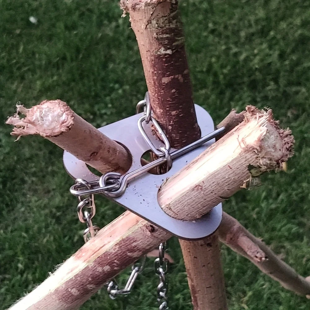 Stainless Steel Camping Tripod - đánh giá và giá Camping Cooking And Cutlery Set