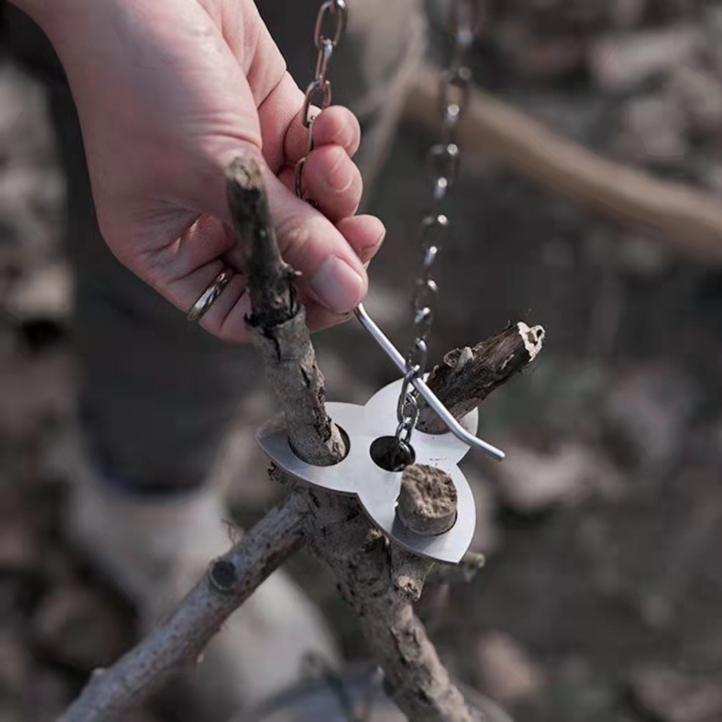 Stainless Steel Camping Tripod - đánh giá và giá Camping Cooking And Cutlery Set